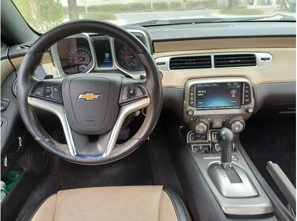 Car image 16