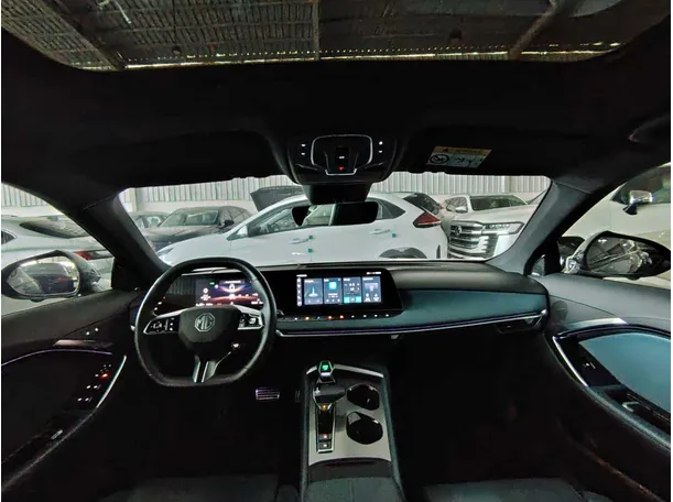 Car image 22
