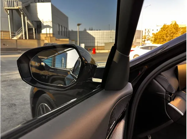 Car image 31