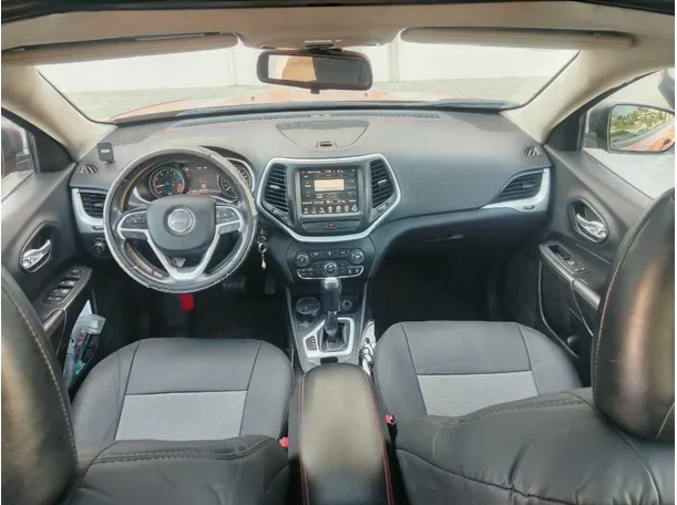 Car image 20