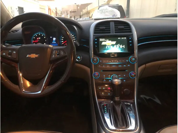 Car image 17