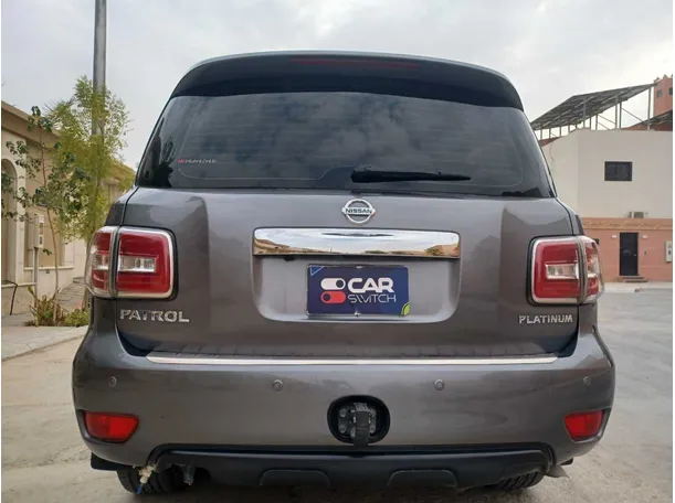 Car image 6