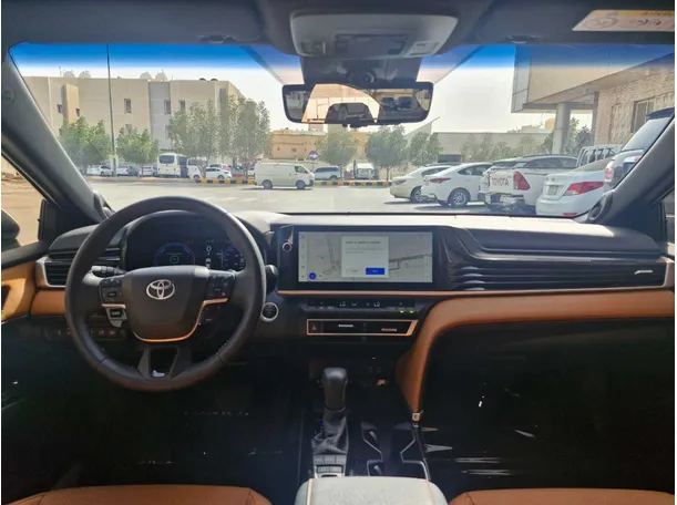 Car image 17