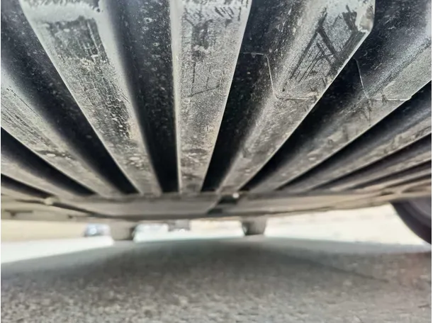 Car image 36