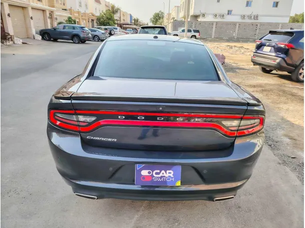 Car image 6