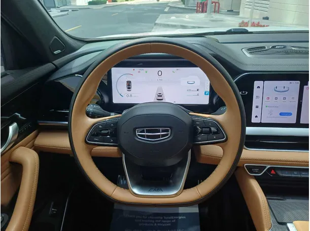Car image 17