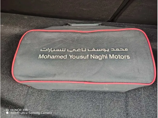 Car image 38