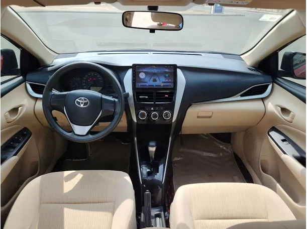 Car image 21