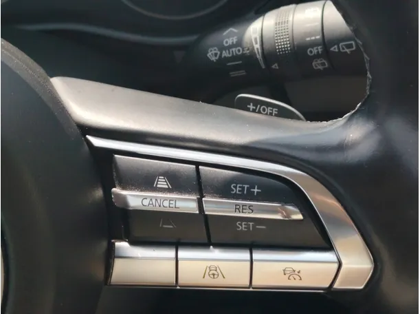 Car image 34