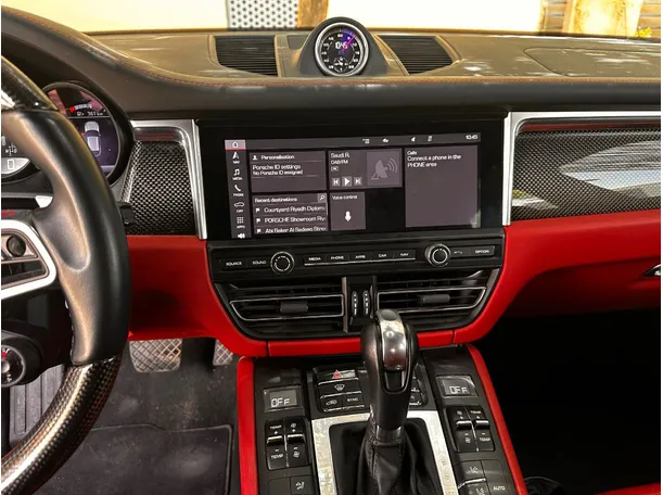 Car image 22