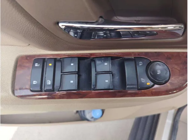 Car image 29