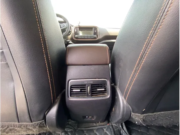 Car image 24