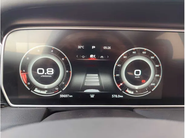 Car image 24