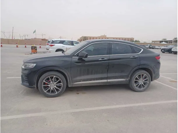 Car image 8