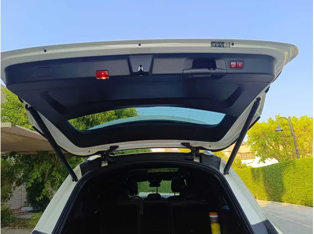 Car image 35