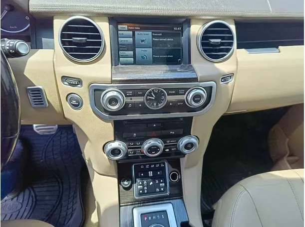 Car image 20