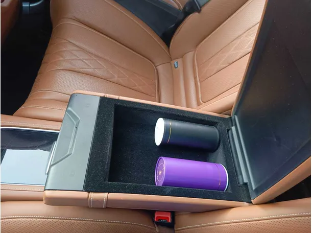 Car image 29