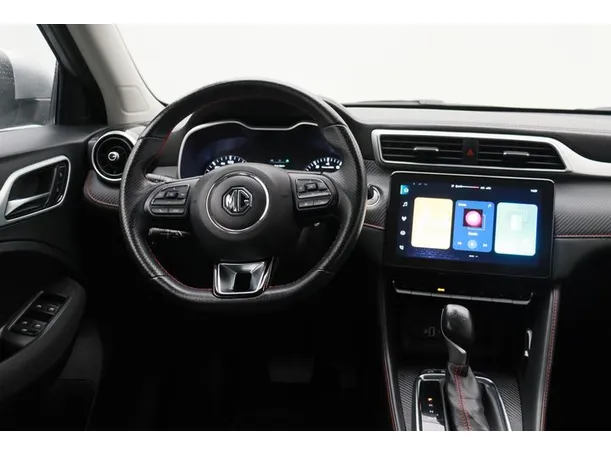 Car image 15