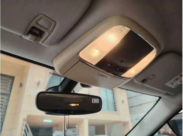 Car image 42