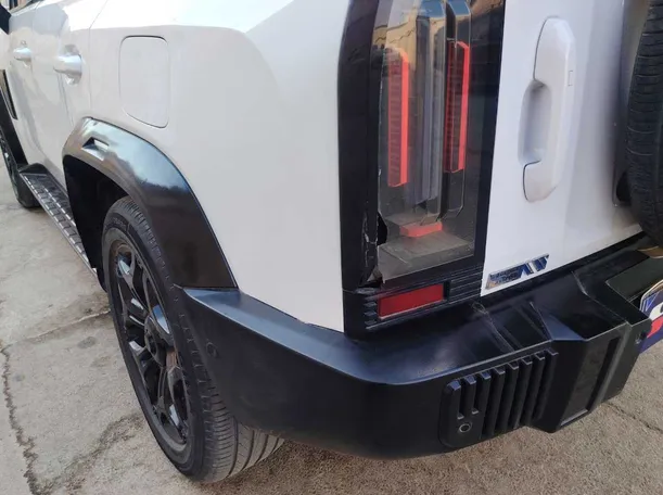 Car image 31