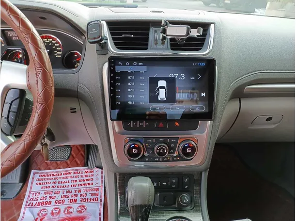 Car image 16