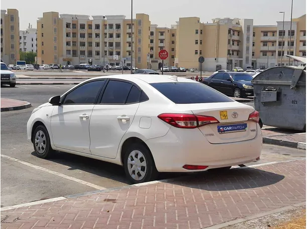 Car image 7
