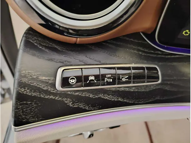 Car image 41