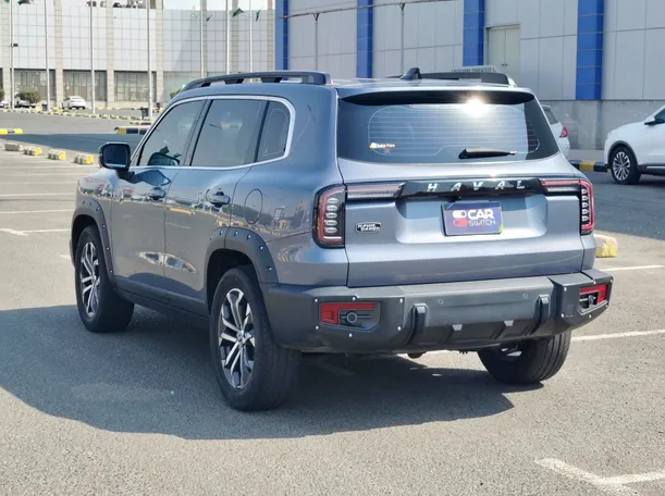 Car image 7