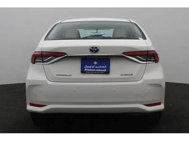 Car image 12