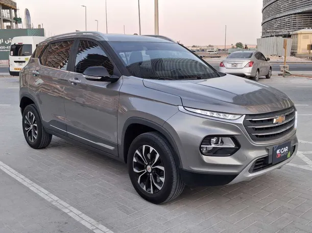 Car image 4