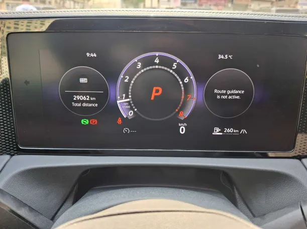 Car image 19