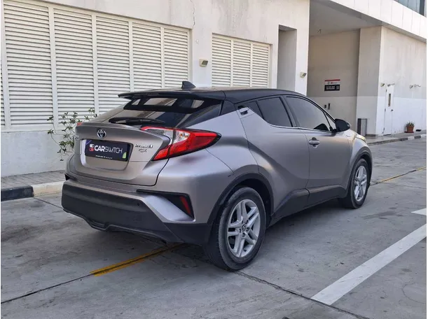 Car image 5