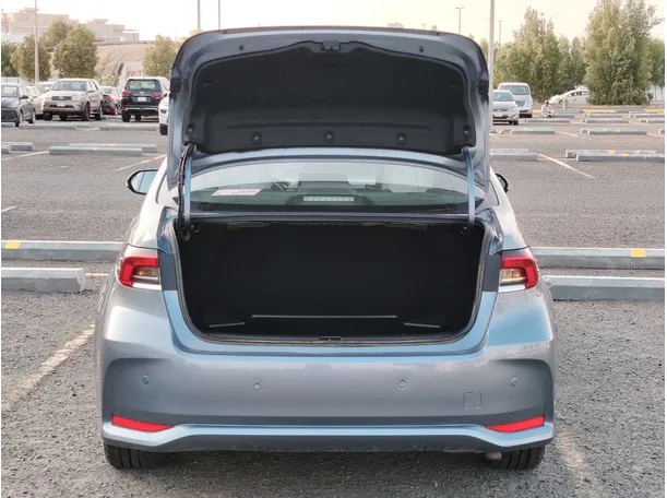 Car image 23