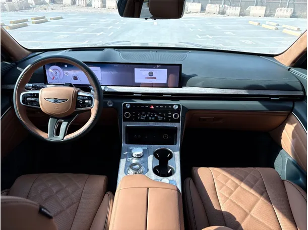 Car image 18