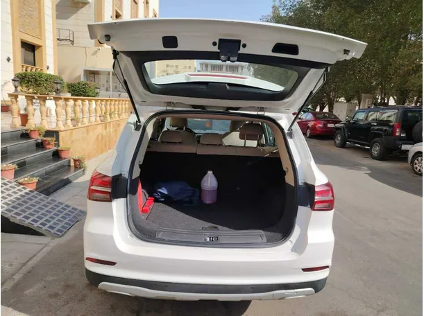 Car image 31