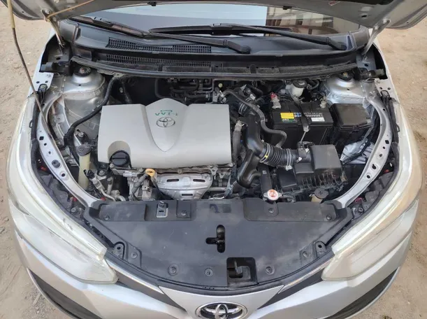 Car image 25
