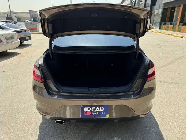 Car image 22