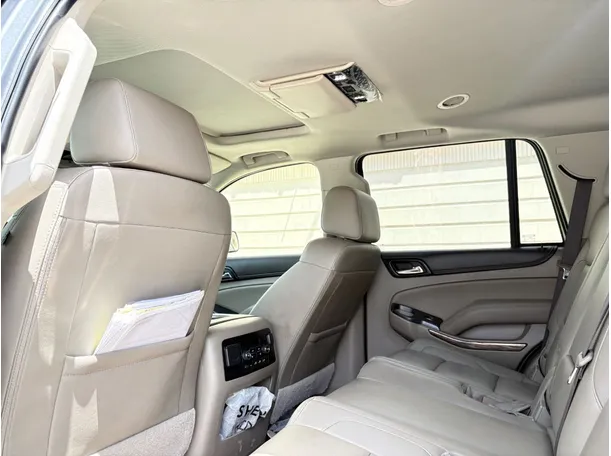 Car image 17