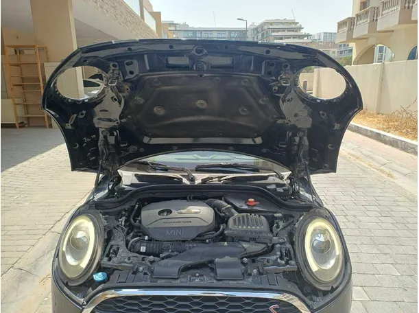 Car image 23