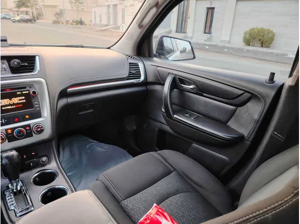 Car image 23