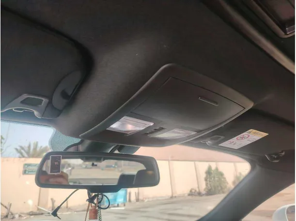 Car image 39