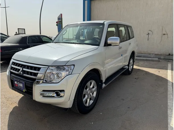 2016 Mitsubishi Pajero in KSA