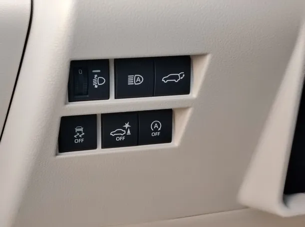 Car image 39