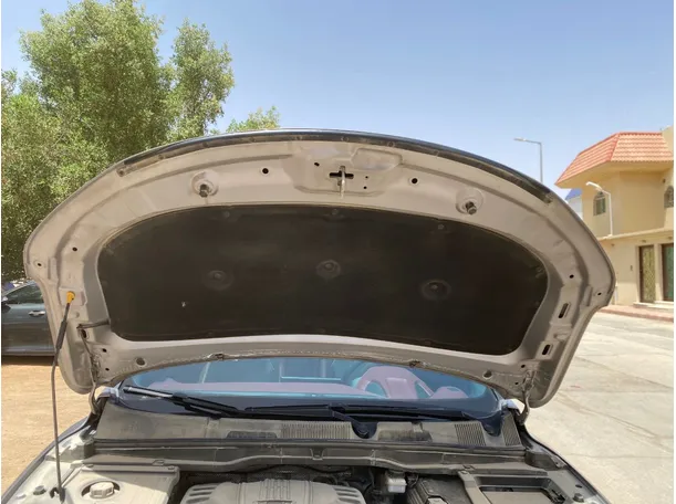 Car image 25