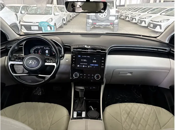 Car image 22