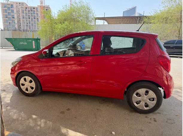 Car image 8