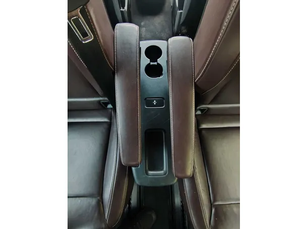Car image 29