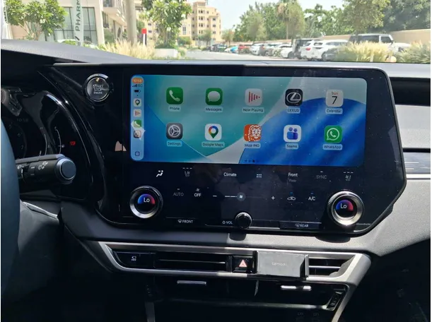 Car image 14