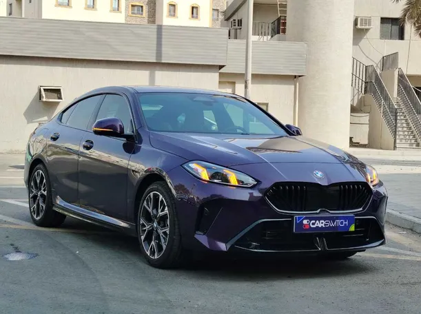Car image 4