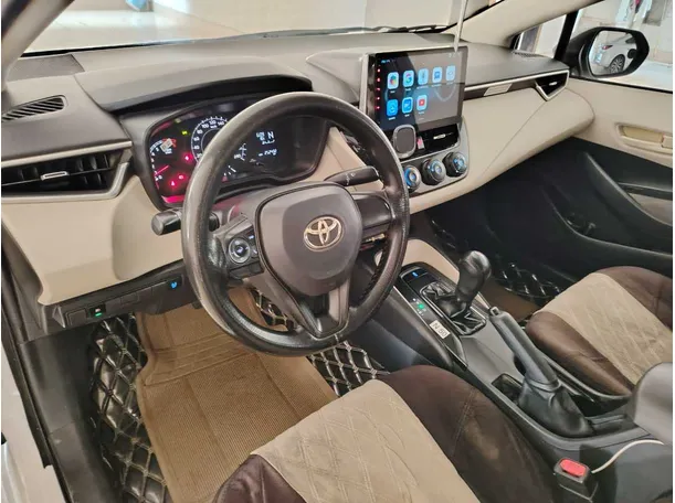 Car image 13
